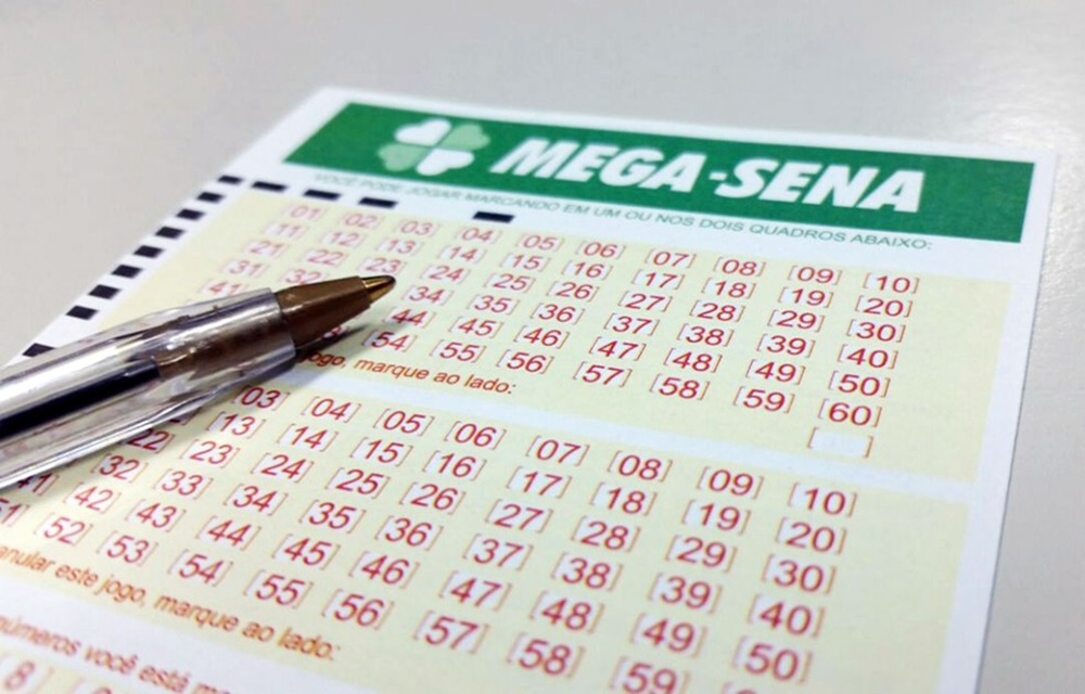 Ir para  <p>A Caixa Econ&ocirc;mica Federal realizou neste s&aacute;bado (21) o sorteio do concurso 1.896 da Mega-Sena. As dezenas sorteadas s&atilde;o: 03 - 06 - 14 - 15 - 21 - 25.<br />
<br />
Uma &uacute;nica aposta,...